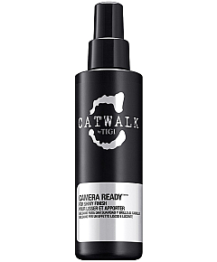 TIGI CatWalk Camera Ready Финишный лак для придания блеска волосам 150 мл
